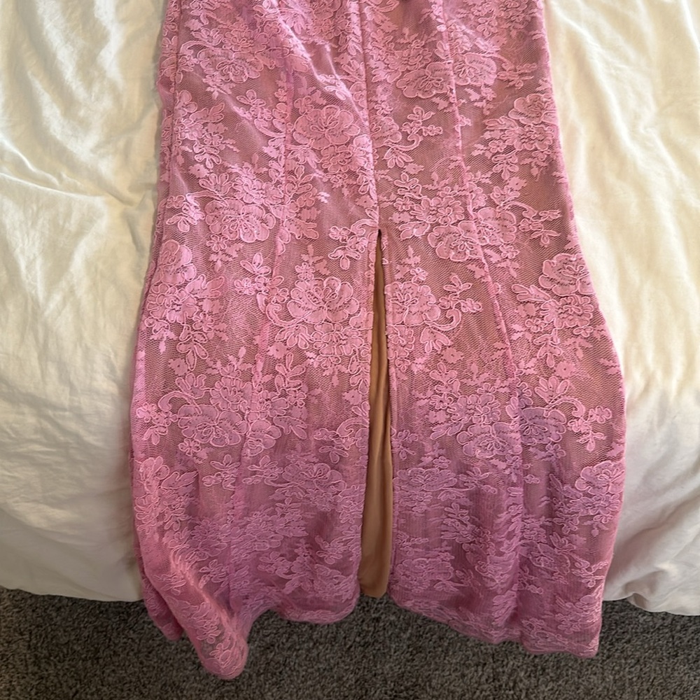 V. Chapman Dress - Picture 14 of 15